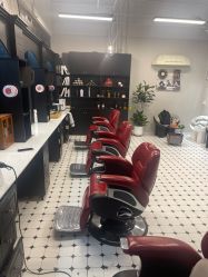 -老男孩男士理容馆·理发·烫染·修面