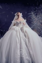 -Renee芮亦婚纱
