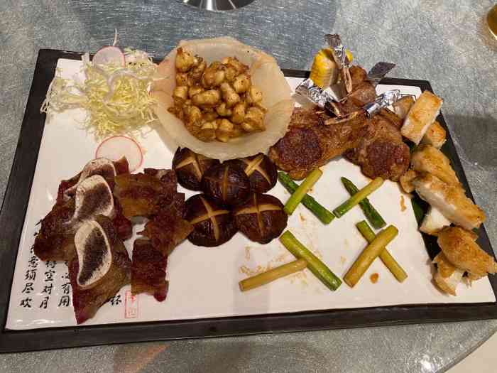 龙景轩酒楼-"第一次坐公交车嚟佛山呢边饮茶,咁就喺度坐.