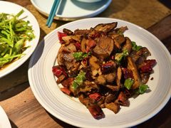 -菌自由丨野生菌火锅特色庭院餐厅(丽江古城店)