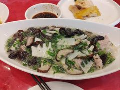 -侬佳蒸菜馆(听潮店)