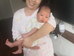 -爱的果实月嫂育婴师(世纪东方店)