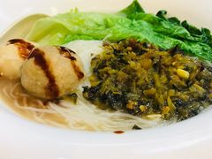 双丸雪菜肉丝米粉-多多茶餐厅(松风路店)