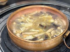 -阿山卓·野生菌火锅·纳西火塘烤肉