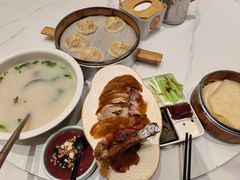 -梅利汴京烤鸭•开封豫菜地标店(东司门店)