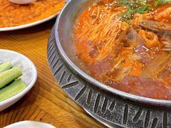 -喇喇排骨火锅·传统韩式脊骨汤(望京西园总店)