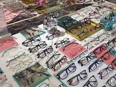 -肆兮眼镜·蔡司·徕卡战略合作店(大坪店)