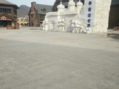 -荣盛康旅野三坡滑雪场