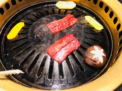 -炼火烤肉店