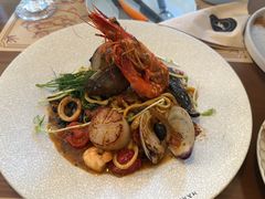 -Mark&Mars Restaurant
