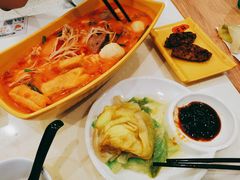 -谭仔米线(皇庭广场店)
