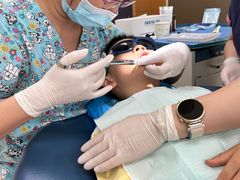 -瑞尔齿科(上海长风大悦城店)