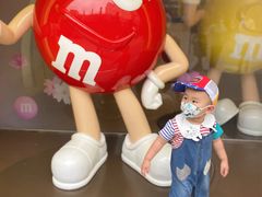 -m豆巧克力世界(上海世茂广场店)