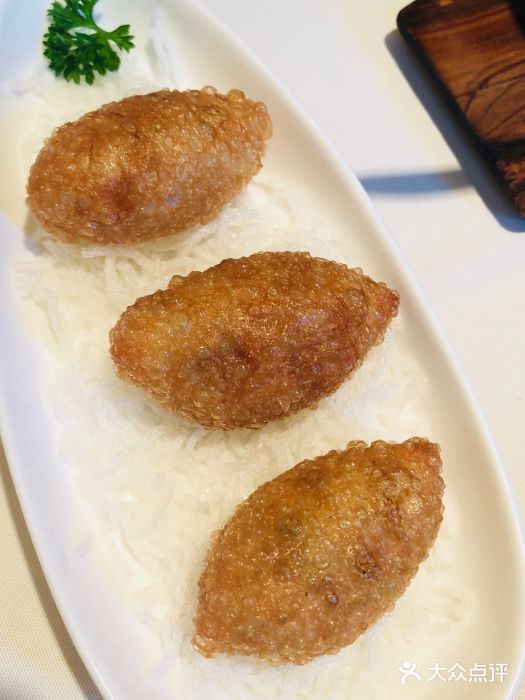 利苑酒家(华熙国际店)珍珠咸水角图片