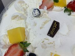 -皇冠幸福里动物奶油生日蛋糕(龙阳村地铁站店)