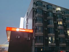-怡莱酒店(北京纪家庙地铁站店)