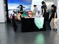 -奔驰上海利星(七宝店)