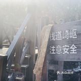 连降噪耳机都能够舍弃，一个双肩包就到达这里