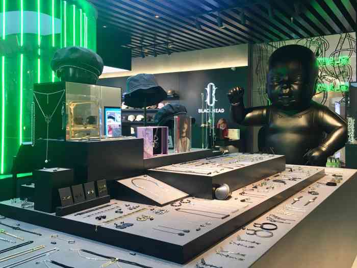 blackhead(世贸广场店)-"休息天本来想去兜兜有什么好看的首饰,正好.