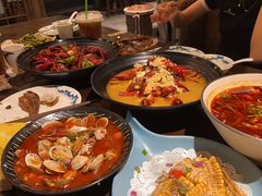 -聚汇三少·龙虾·中餐厅(莫邪路新天地店)