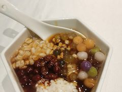 -江城小馆陕南妈妈菜·全球旅行餐厅(钟楼店)