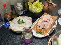 -得意咚瓜·顺德鱼生·冬瓜火锅(深圳首店)