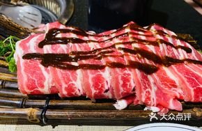 Thick-cut Pork Belly with Skin