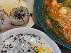 -胖东来生活广场(健康路店)