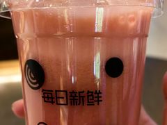 红芭乐雪梨汁-每日新鲜水果吧(黄浦来福士店)