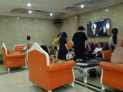 -圣地雅歌KTV(市府广场店)