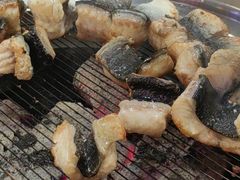 -围炉肉舍•炭烤活鳗•丹东海鲜烤肉(步行街店)