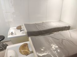 -LESSMORE科技头皮理容中心