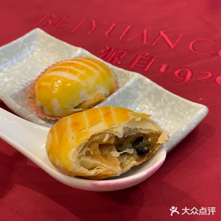 熙熙攘攘皆为食来~ ~ 酷热里，怀着四十多度的热情