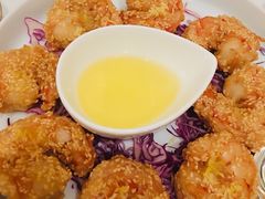 西柠芝麻虾球-宝丽轩中餐厅BAOLIXUAN