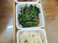 凉菜拼盘-鲁南仔·滕州炒鸡(经三路店)