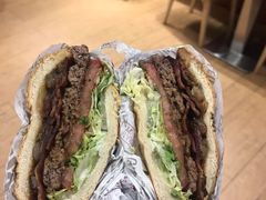 -The Habit Burger Grill 哈比特汉堡(爱琴海店)