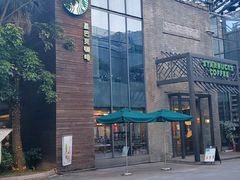 -星巴克(南宁民歌湖店)