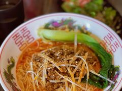 日式担担面-拉面莊夢語＆中华料理八椿