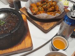 -梅利汴京烤鸭•开封豫菜地标店(东大街店)