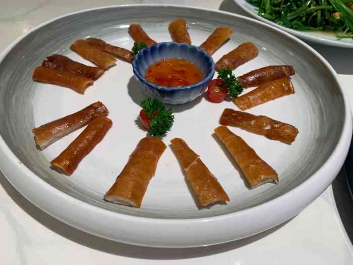 龙景轩酒楼-"第一次坐公交车嚟佛山呢边饮茶,咁就喺度坐.