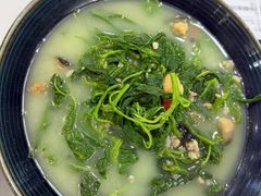 -明本湛江鸡•海鲜小厨(陈家祠店)