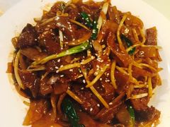 -新大咀港式茶餐厅(宝山万达店)