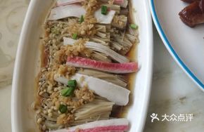 Enoki Mushroom and Crab Stick Stir-fry
