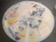 -鲜潭蒸汽石锅鱼(五道口购物中心店)