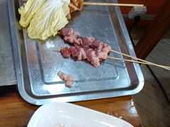 -哈尔滨小酒馆·鲜肉现穿自助烧烤(康新花园店)
