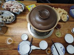 -威邵鸡煲(西华路总店)