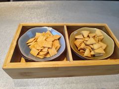 -有红鸡毛店·川菜(建设路店)