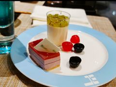 -海鲜自助·汇咖啡厅(宜宾绿发皇冠假日酒店)