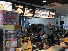 -麦当劳(三亚凤凰机场店)