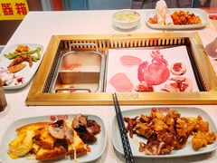 -佰烧海鲜烤肉火锅自助(世茂国际广场店)